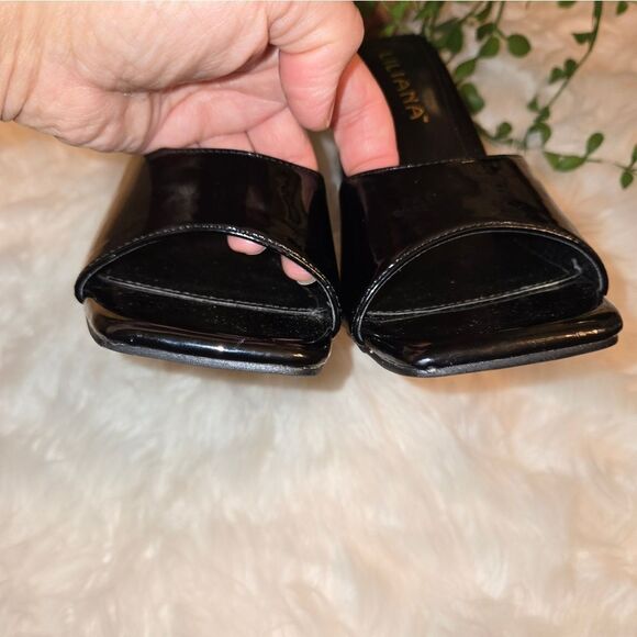 Liliana Glossy Black Sandals Size 8 - Picture 4 of 7
